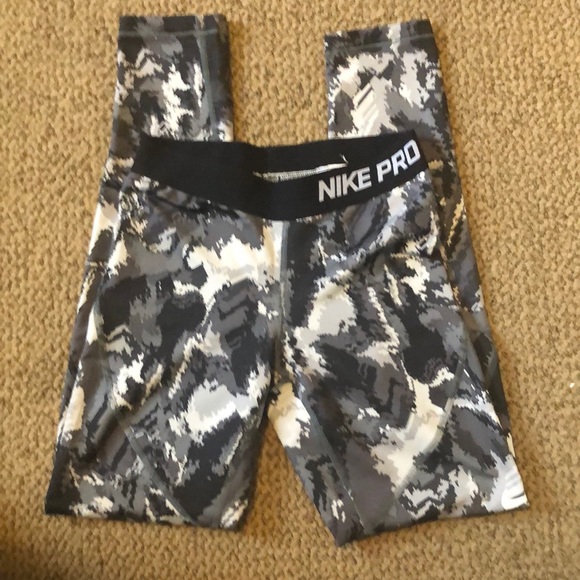 Nike Other - Nike pro hyperwarm tights leggings youth Large Nike Other - Nike pro hyperwarm tights leggings youth Large